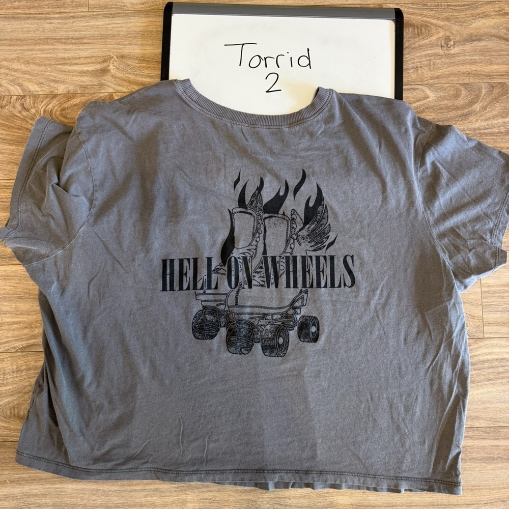 Torrid roller derby crop top 2X